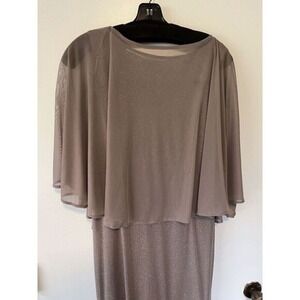 Alex Evenings Dress Gown Woman's Size 8 Elegant Formal Chiffon Cape Mother Bride